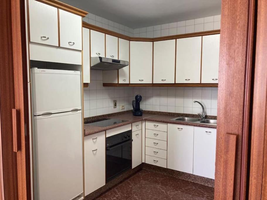 Apartamento Illa De Tambo 马林 外观 照片